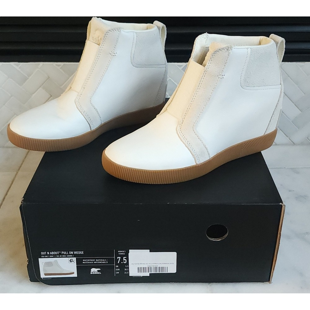 Sorel Out N About Pull On Wedge Women 7.5 White Leather Waterproof Ankle Boots